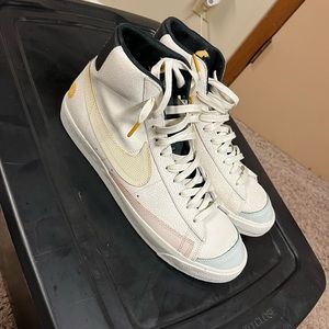 Nike Blazer Mid ‘77 Dia de los Muertos